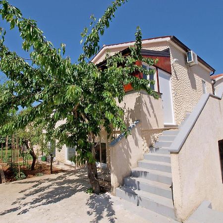 Apartemnts Guido 762 Apartment Pjescana Uvala Exterior foto