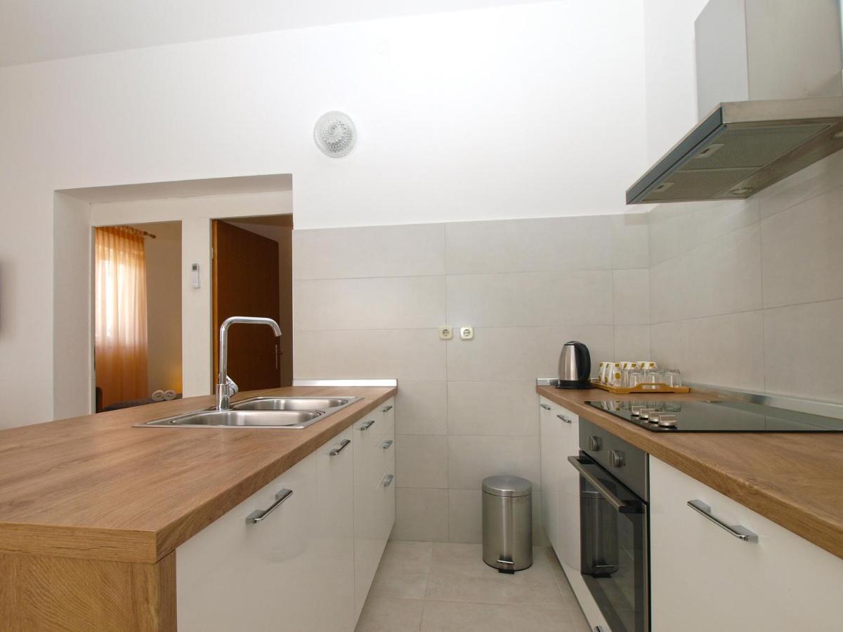 Apartemnts Guido 762 Apartment Pjescana Uvala Exterior foto