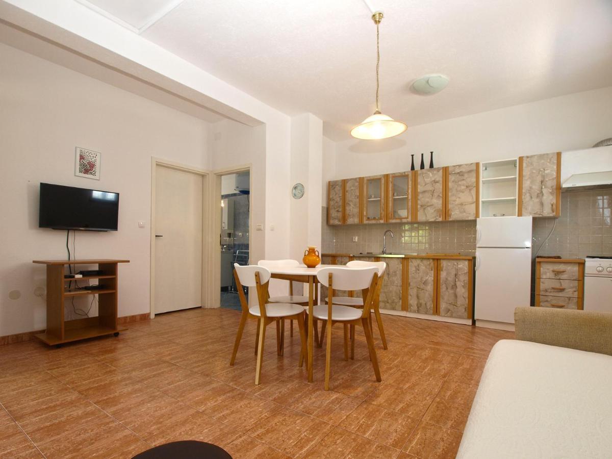 Apartemnts Guido 762 Apartment Pjescana Uvala Exterior foto