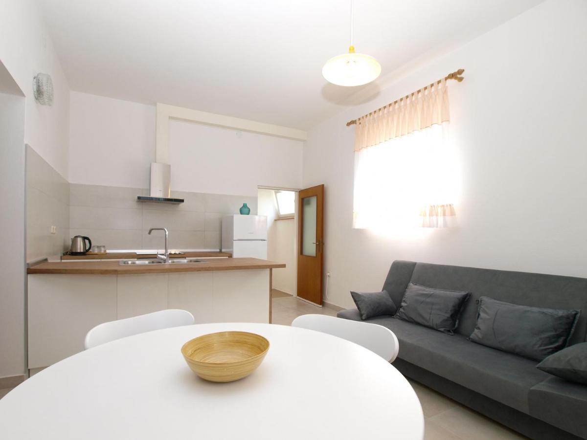 Apartemnts Guido 762 Apartment Pjescana Uvala Exterior foto