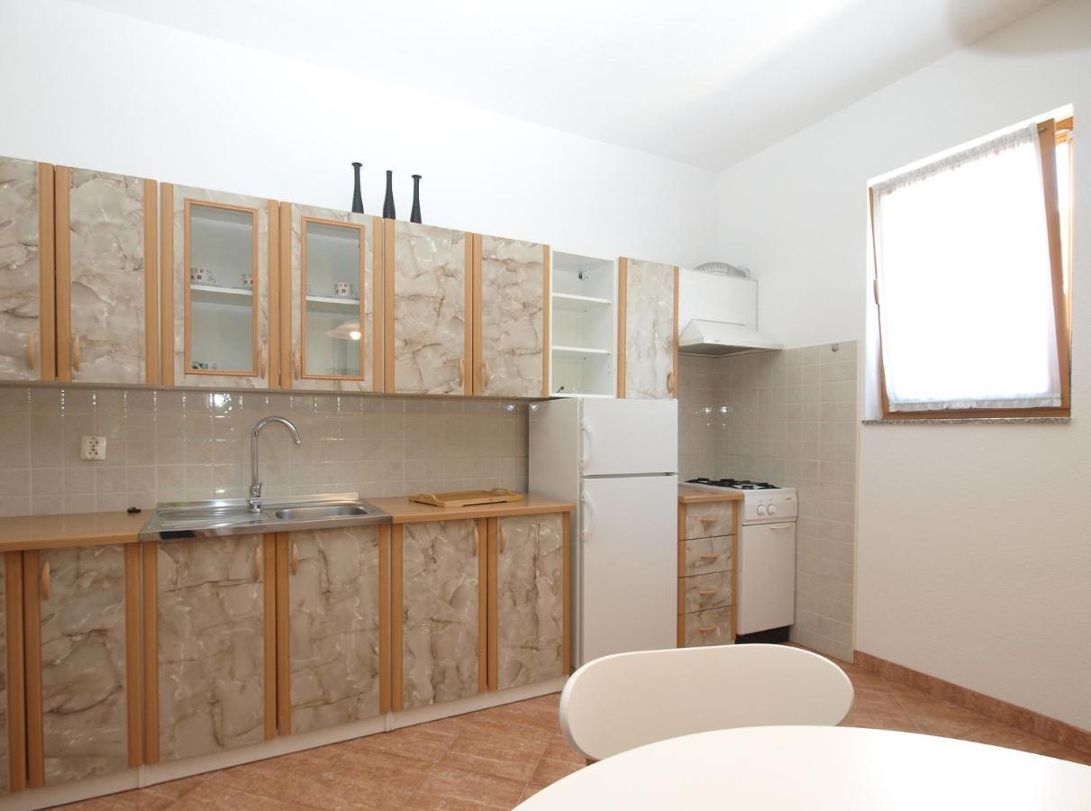 Apartemnts Guido 762 Apartment Pjescana Uvala Exterior foto