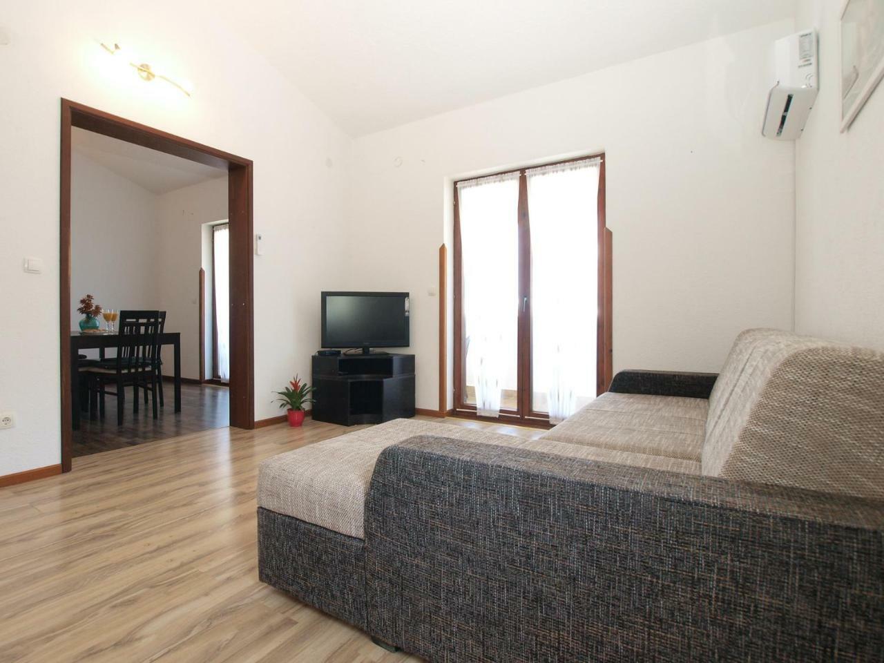 Apartemnts Guido 762 Apartment Pjescana Uvala Exterior foto