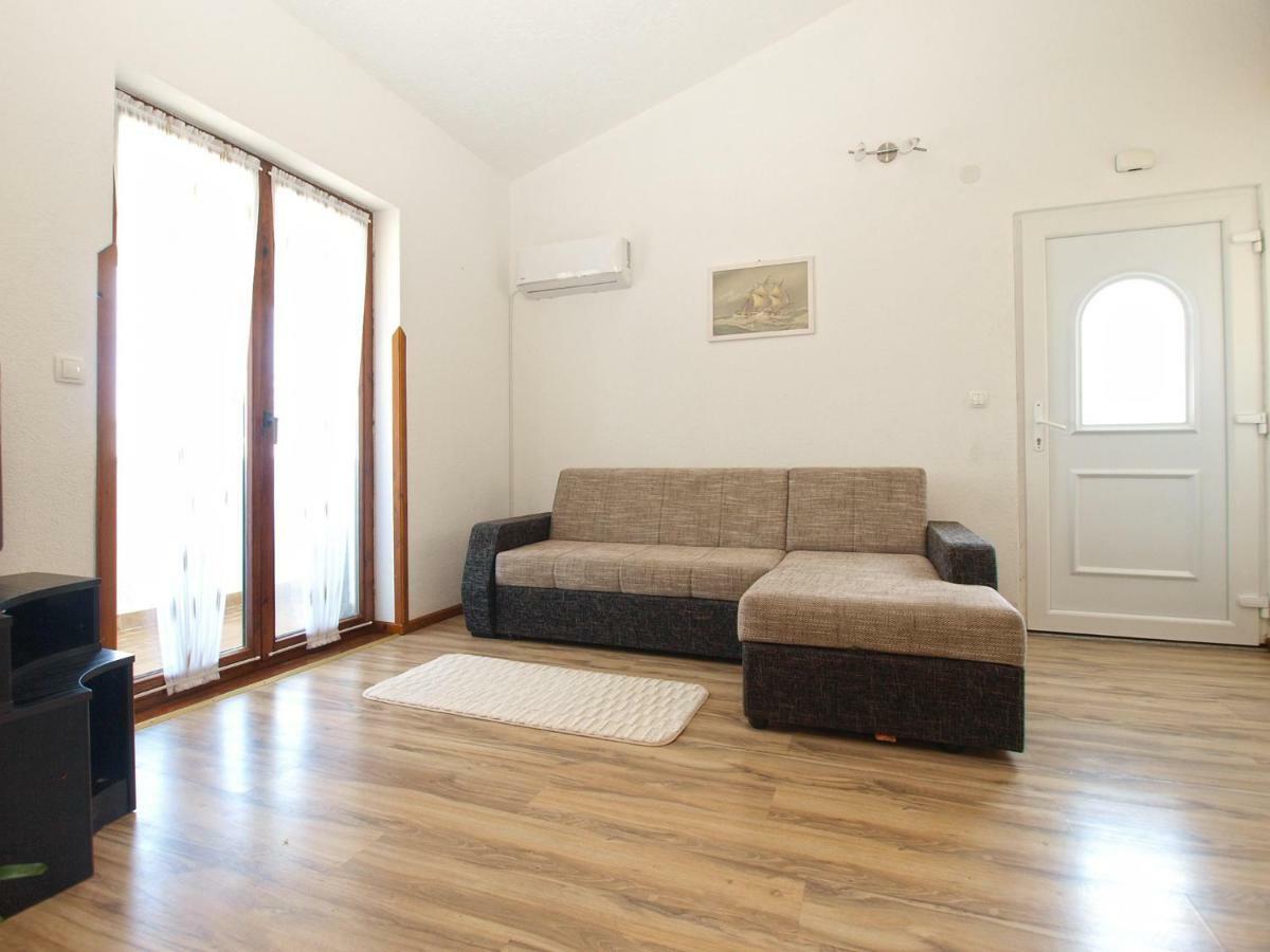 Apartemnts Guido 762 Apartment Pjescana Uvala Exterior foto