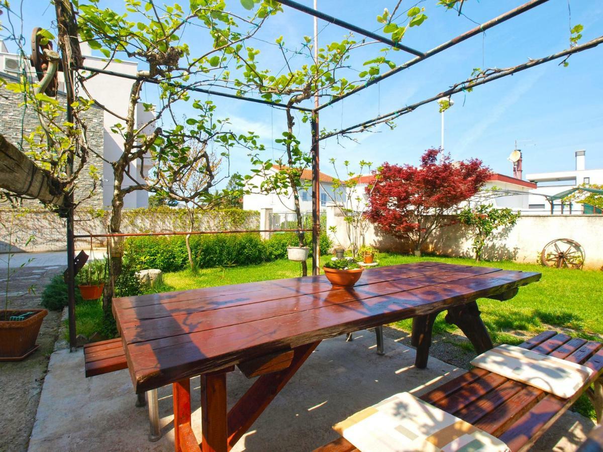 Apartemnts Guido 762 Apartment Pjescana Uvala Exterior foto